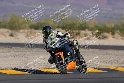 media/Nov-05-2022-SoCal Trackdays (Sat) [[f8d9b725ab]]/Turn 5 (940am)/